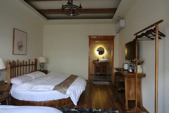 Шангри-Ла: Shangri-La Zen Hotel