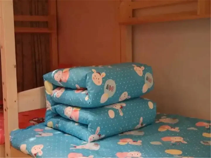 Яньтай: Yantai Music Theme Youth Hostel