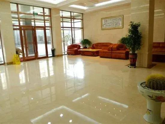 Мохэ: Hong Xin Holiday Hotel