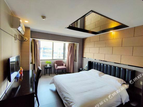 Чжэньцзян: Qingmu Hotel (Zhenjiang Zhongshan West Road RT-Mart)
