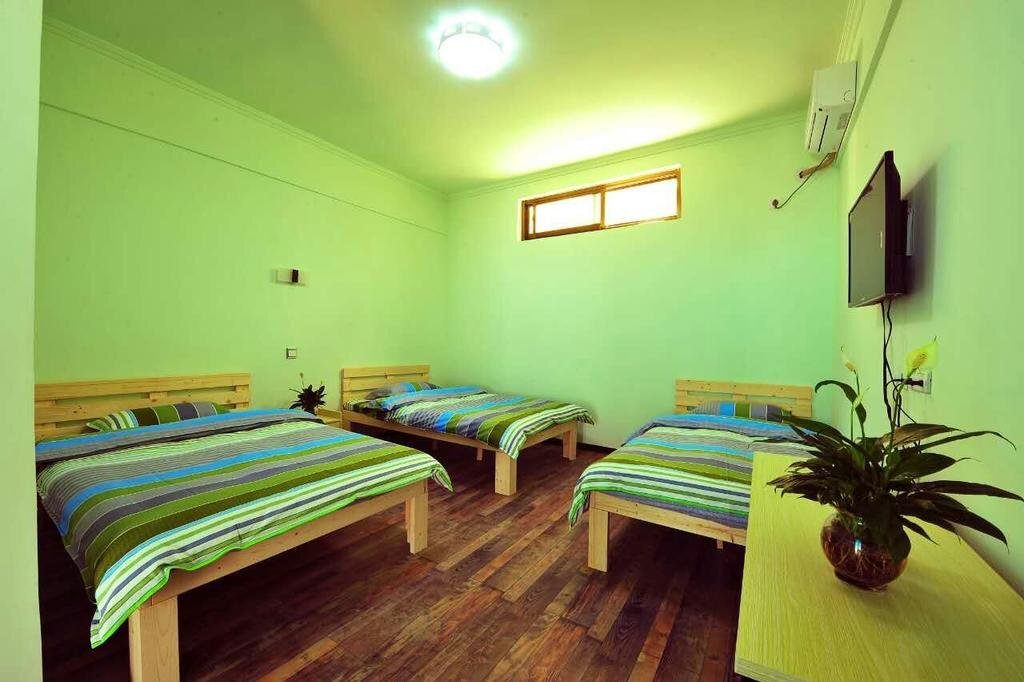 Цзюцюань: Go Your Own Way Hostel