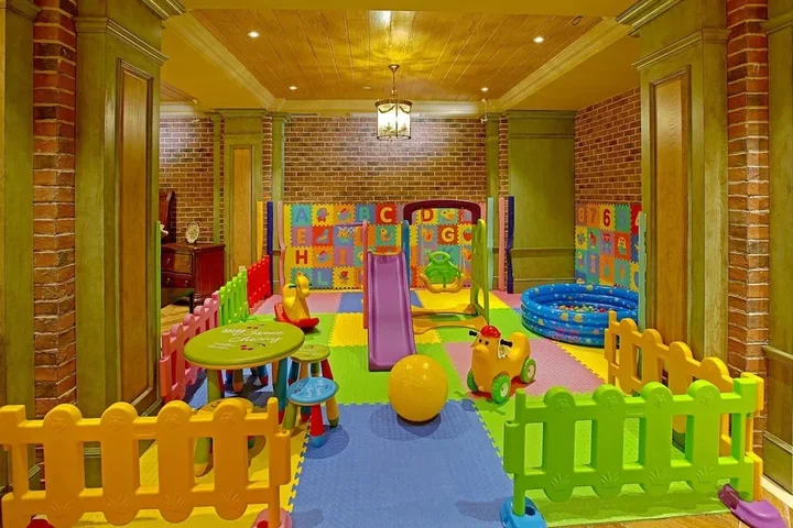 Ухань: Harvest International Hotel