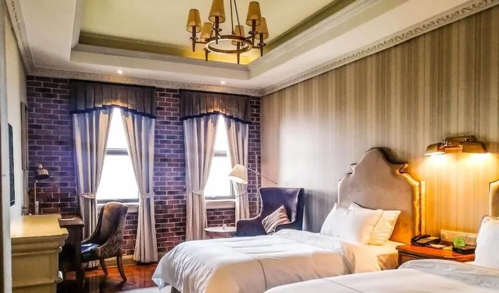 Ухань: Harvest International Hotel