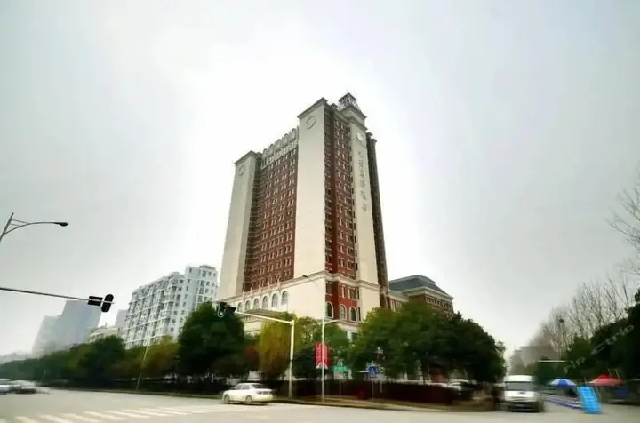 Ухань: Harvest International Hotel