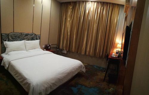Пуян: Biway East Garden Hotel