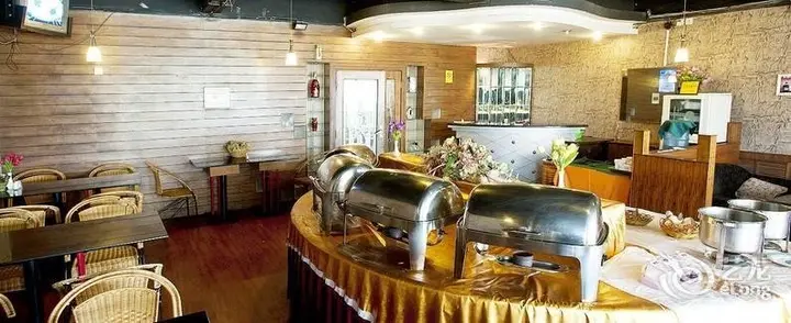 Пуян: Biway East Garden Hotel