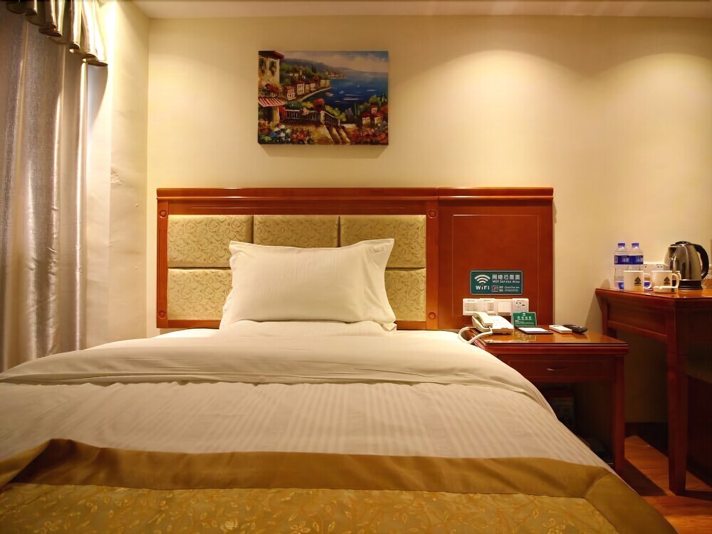 GreenTree Alliance Zhuhai Jidajiuzhou Port Hotel — фото 5