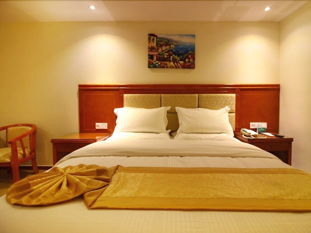 GreenTree Alliance Zhuhai Jidajiuzhou Port Hotel — фото 3