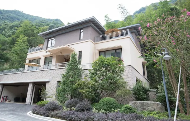 Тайчжоу: Jiuxi Cloud Valley Hotel