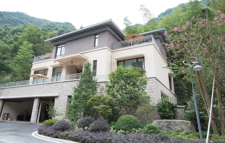 Тайчжоу: Jiuxi Cloud Valley Hotel