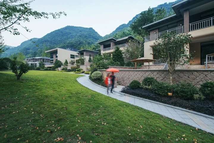 Тайчжоу: Jiuxi Cloud Valley Hotel