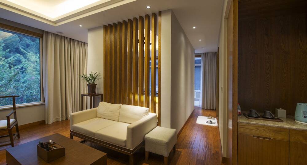 Тайчжоу: Jiuxi Cloud Valley Hotel