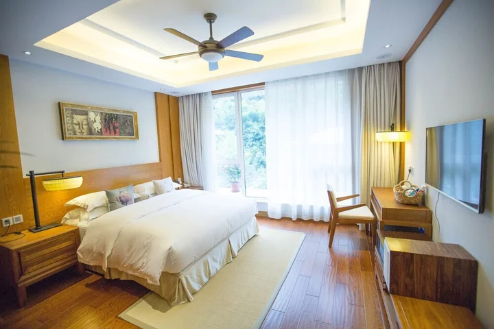 Тайчжоу: Jiuxi Cloud Valley Hotel