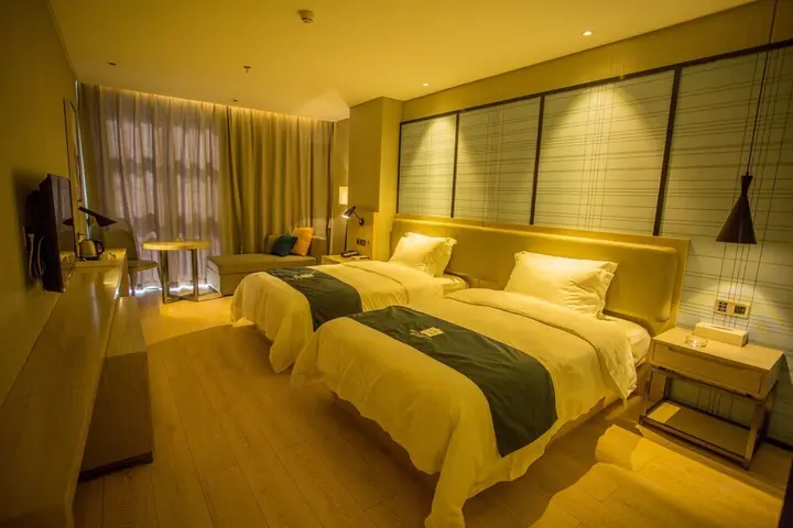 Хойчжоу: Yishang Hotel Huizhou Danshui High-speed Rail South Station