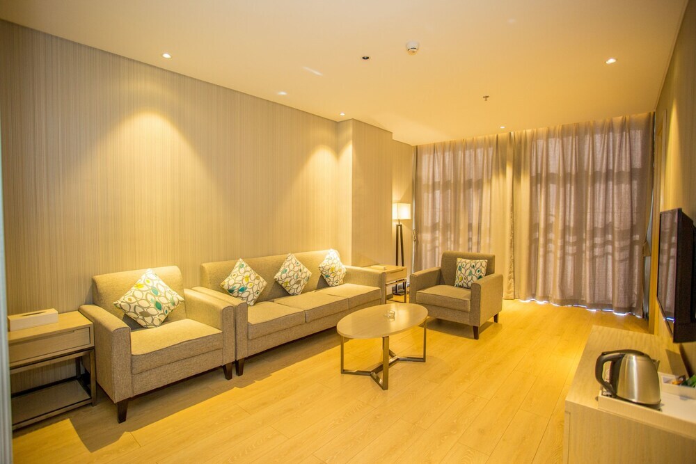 Хойчжоу: Yishang Hotel Huizhou Danshui High-speed Rail South Station