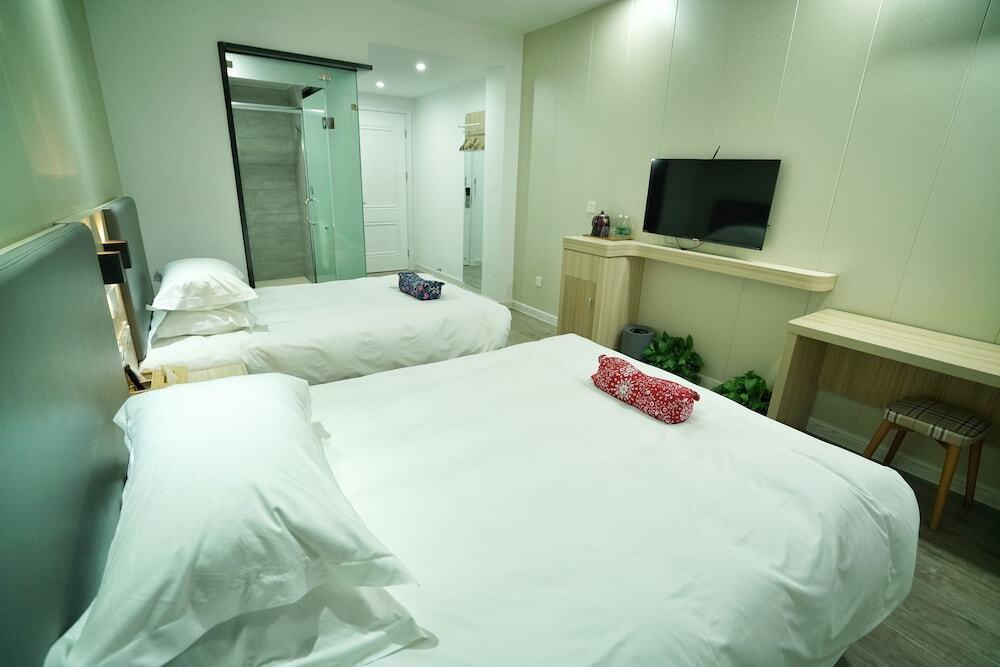 Дунъян: Hengdian Chayan Guest House