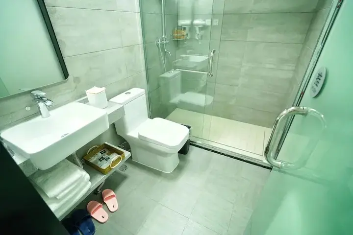 Дунъян: Hengdian Chayan Guest House