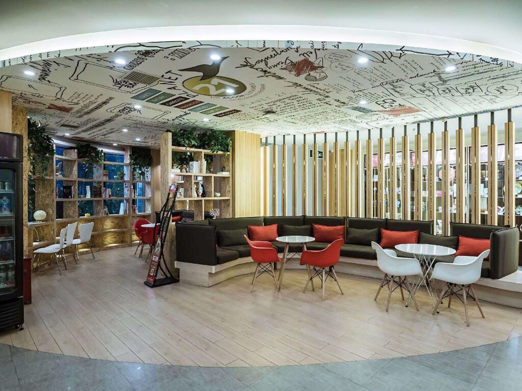 Лоян: ibis Luoyang Train Station