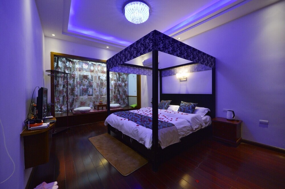 Цзясинь: Wuzhen Pomegrante Garden Hotel