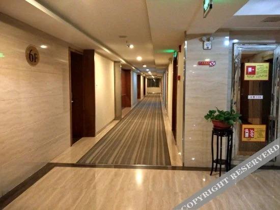 Байинь: Tianrun Business Hotel