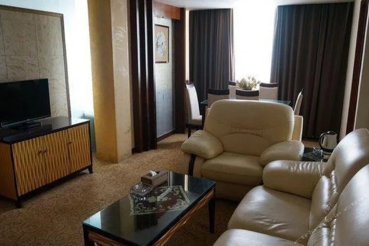 Наньчун: Tuanjie Business Hotel