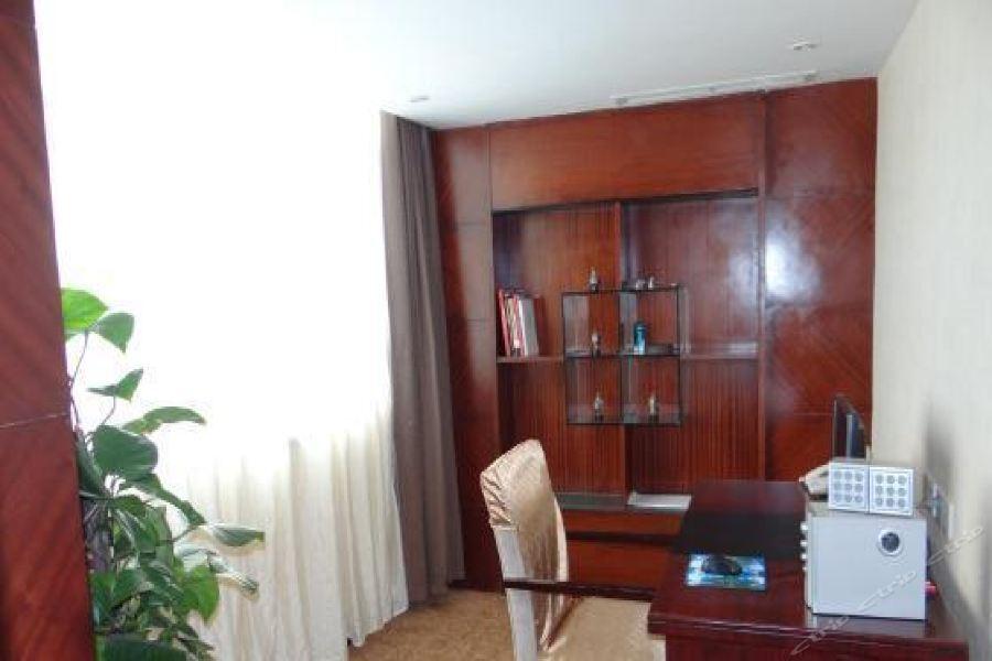 Наньчун: Tuanjie Business Hotel