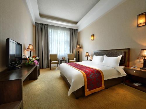 Шангри-Ла: Holyland Hotel