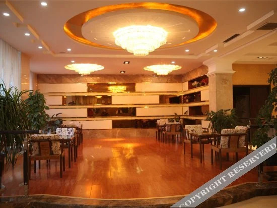 Цзинин: Rui feng Hotel