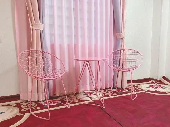 Джиангме: Xin Hu Hotel
