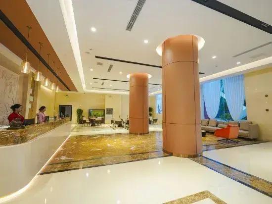 Цзинхун: Teng Yun Hotel