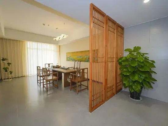 Цзинхун: Teng Yun Hotel