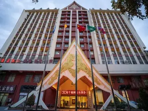 Цзинхун: Teng Yun Hotel