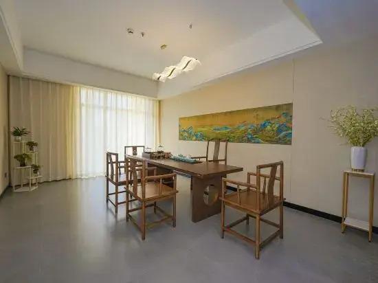 Цзинхун: Teng Yun Hotel