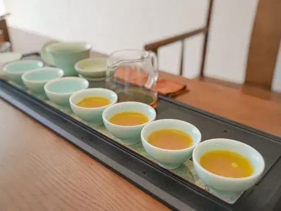 Цзинхун: Teng Yun Hotel