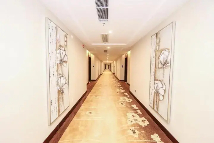 Фошань: Vienna International Hotel Foshan World of Flower