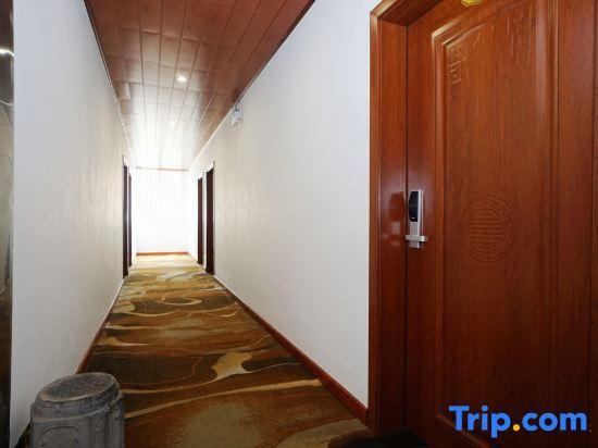 Гуйлинь: Tianzhiyi Business Hotel