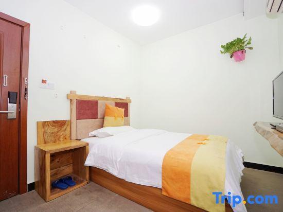 Гуйлинь: Tianzhiyi Business Hotel