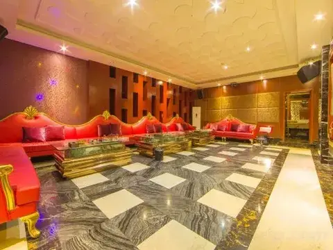 Чэнду: Diexiangxi Hot Spring Hotel