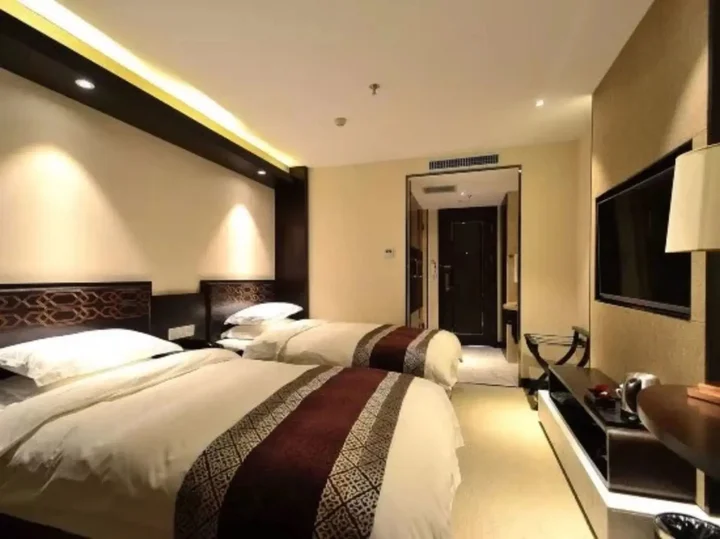Харбин: Harbin Lidun Hotel (Central Avenue Subway Station Branch)