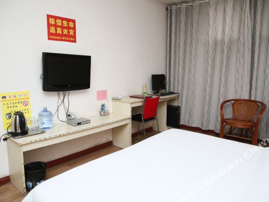 Цзинин: Jiayue Business Hotel