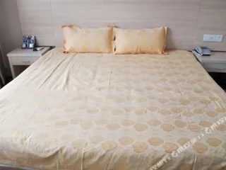 Уху: Yinghuochong Hotel