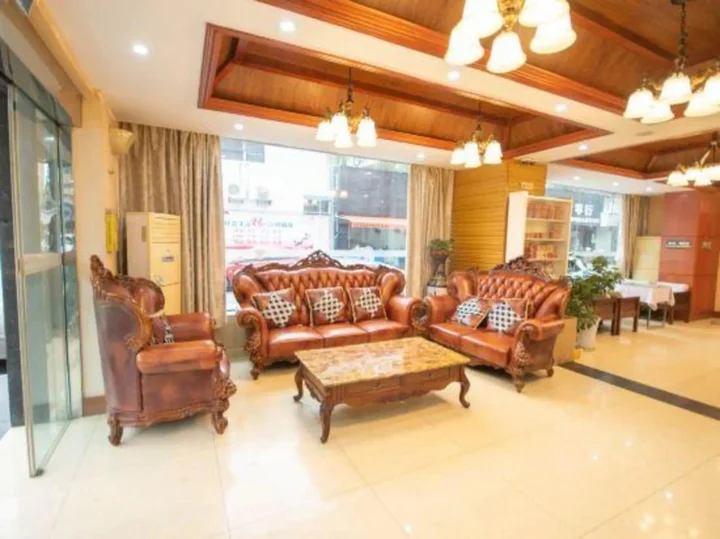 Уху: Yinghuochong Hotel