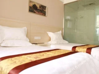 Уху: Yinghuochong Hotel