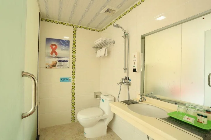 Шэньчжэнь: Shenzhen Jingbo Inn