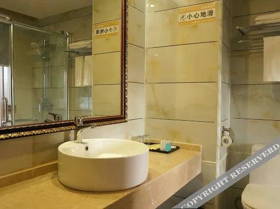 Янгиианг: Saturday Business Hotel