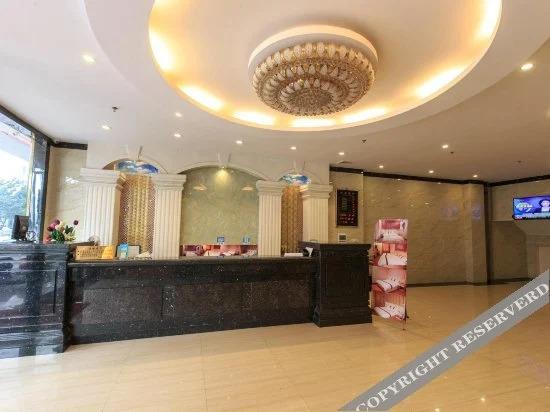 Янгиианг: Saturday Business Hotel