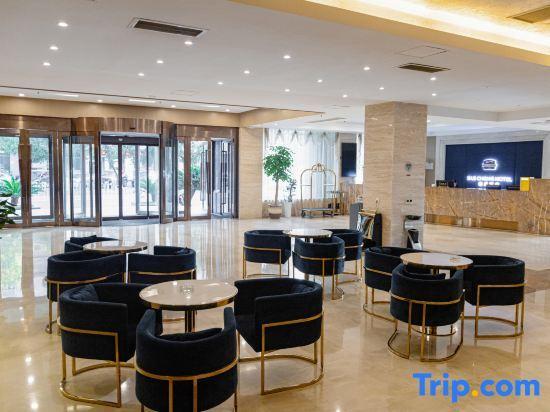 Шанграо: Ruicheng Hotel