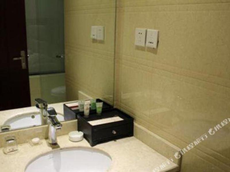 Шиянь: Tianhe International Hotel