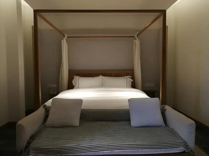 Хуаншань: Huanghsan SU House