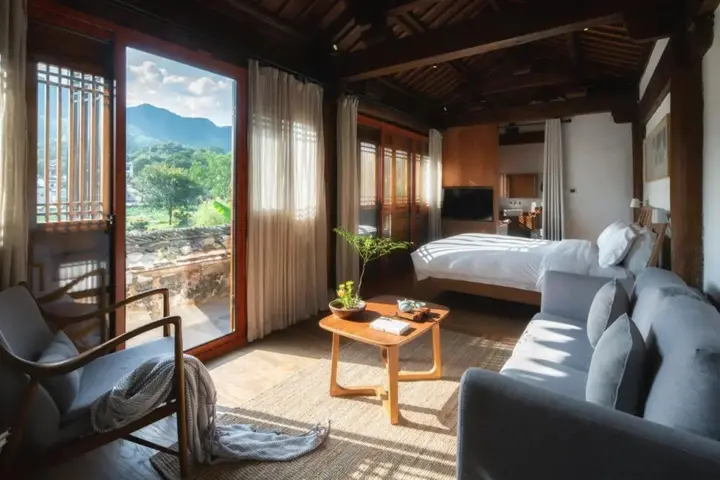 Хуаншань: Huanghsan SU House